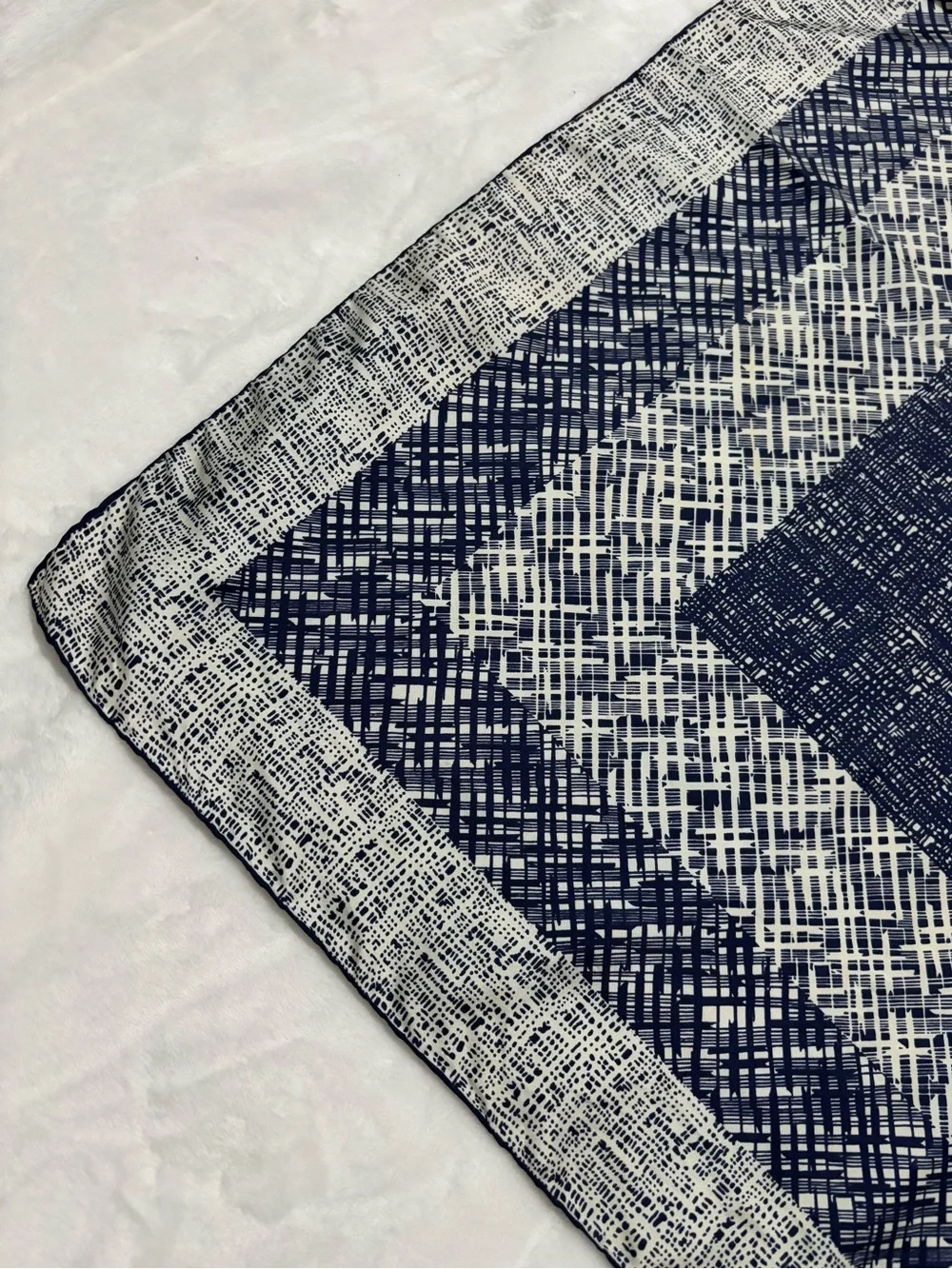 LOUIS FERAUD Vintage Pure Silk Navy and Gray Geometric Square Scarf